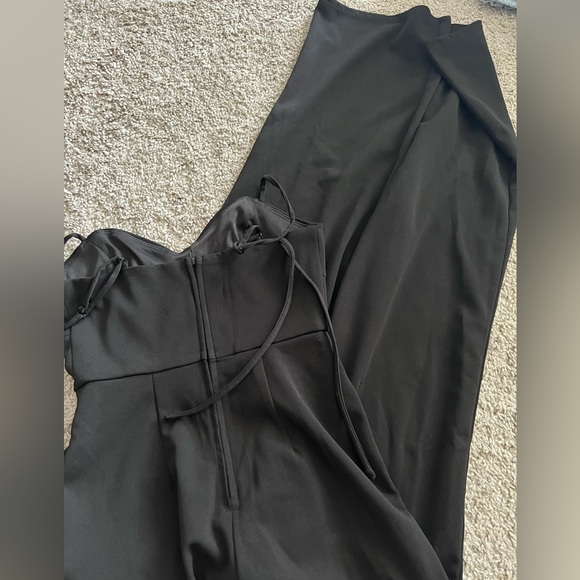 jumpsuit - Picture 2 of 3